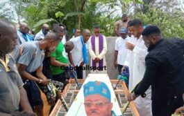 Handball-Obsèques/Le président Ange Makila est retourné à la poussière