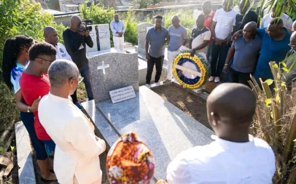 Football-Hommages/Les anciennes gloires du Gabon visitent feu Brou Apanga