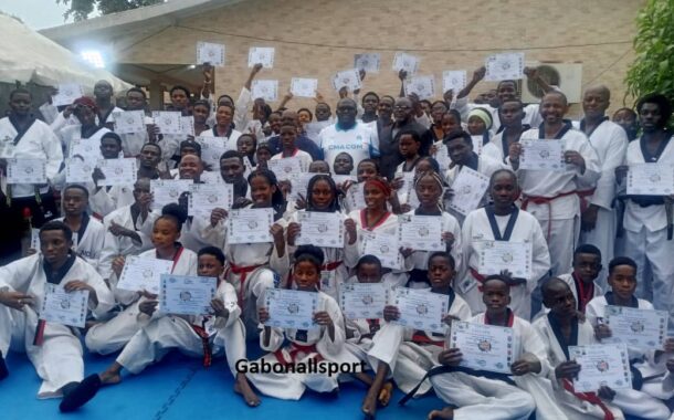 Taekwondo/108 ceintures noires réussissent à leur passage des grades Kukkiwon