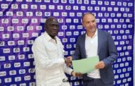 Panthères/Sébastien Migné, Bruno Ecuélé Manga et Alain Giresse engagés pour 3 ans