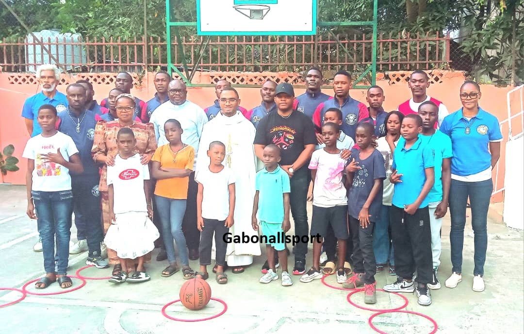 Basketball/Assom-GR en action sociale au centre d’accueil Arc-en-Ciel !