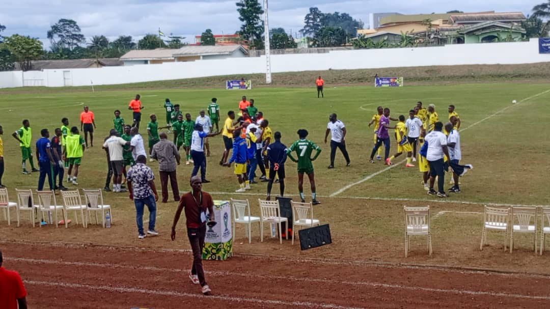 Tournoi-Montée/Le capharnaüm de Makokou !