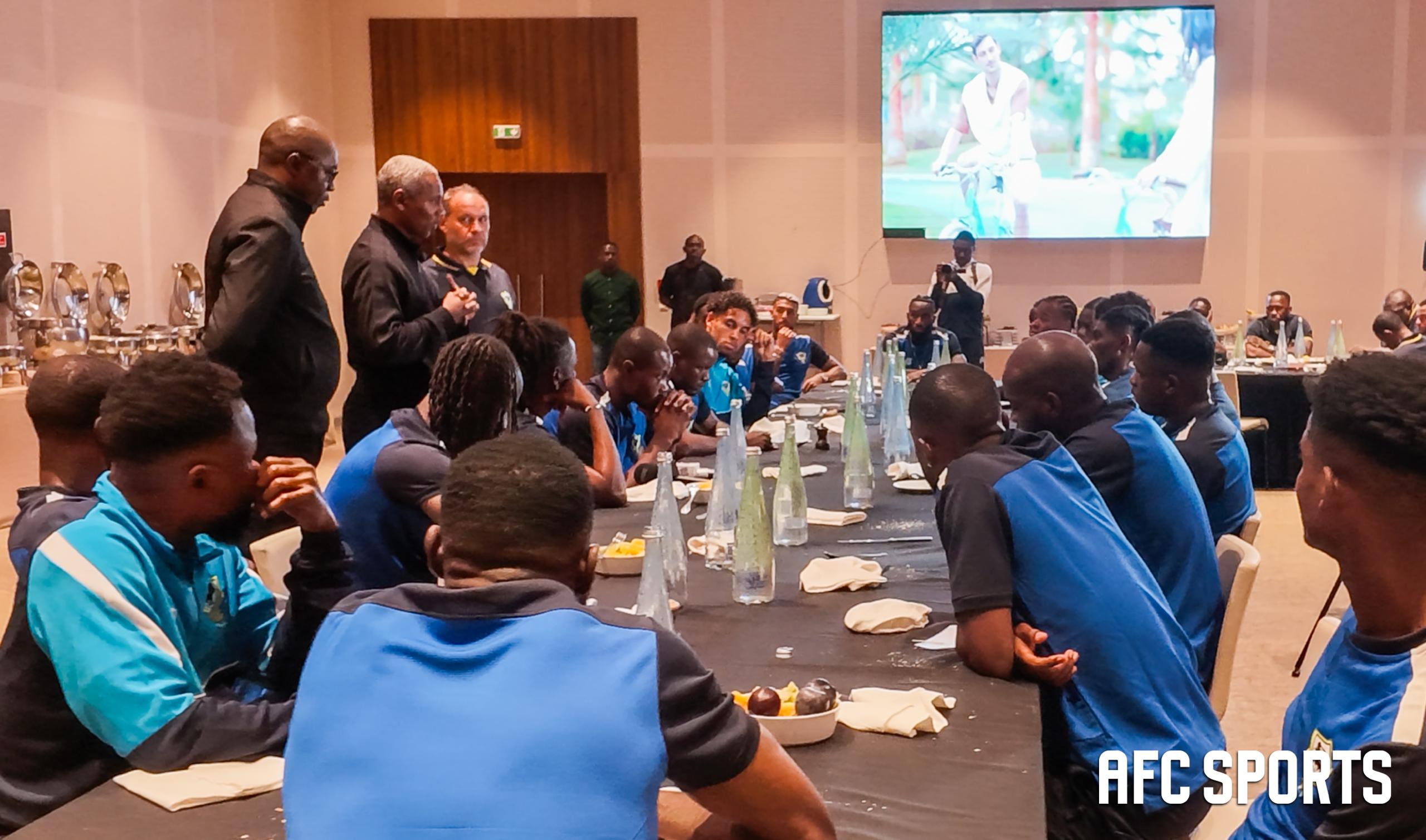 Elim. Can 2027/Paul Kessany est allé booster le moral des Panthères à leur hôtel