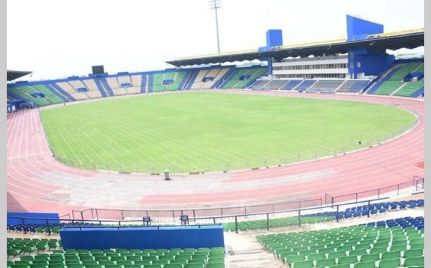 Infrastructure / Diarra Karamoko s’engage à effectuer rapidement les travaux de l’aire de jeu du stade de Franceville