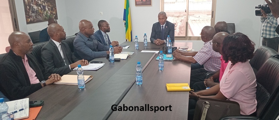 Athlétisme/Les Cross du Gabon reçus par le ministre des Sports